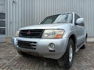 Coche accidentado Mitsubishi Pajero Pajero Hardtop (V6/7) Terreinwagen 3.2 DI-D 16V (4M41) [118kW]  (04-20=
00/12-2006) 2004/4