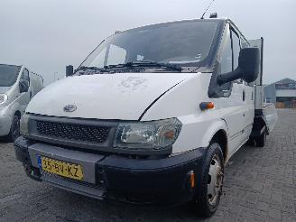 Unfallwagen Ford Transit Transit RWD Ch.Cab/Pick-up 2.4 TDdi 16V (H9FA) [101kW]  (03-2004/05-20=
06) 2005/11