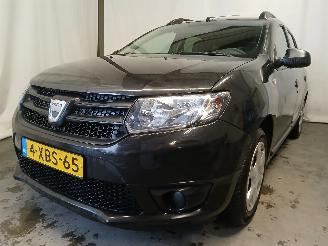 krockskadad bil auto Dacia Logan Logan MCV II/Sandero Wagon (7S) Combi 0.9 TCE 12V (H4B-400(H4B-A4)) [6=
6kW]  (02-2013/...) 2014/6