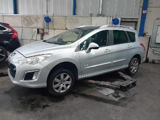 Autoverwertung Peugeot 308 308 SW (4E/H) Combi 5-drs 1.6 HDiF 16V (DV6C(9HD)) [84kW]  (03-2013/10=
-2014) 2013