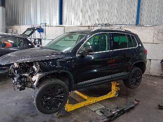 Salvage car Volkswagen Tiguan Tiguan (5N1/2) SUV 1.4 TSI 16V 4Motion (BWK(Euro 5)) [110kW]  (09-2007=
/07-2018) 2008