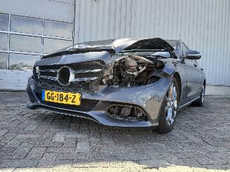 Damaged car Mercedes C-klasse C Estate (S205) Combi C-350 e 2.0 16V (M274.920) [205kW]  (02-2015/05-=
2018) 2015/5