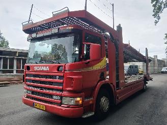 krockskadad bil vrachtwagen Scania P P94 Autotransport 1999/4