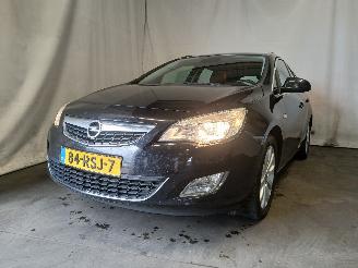 Coche accidentado Opel Astra Astra J Sports Tourer (PD8/PE8/PF8) Combi 1.6 Turbo 16V (A16LET(Euro 5=
)) [132kW]  (10-2010/10-2015) 2011/7