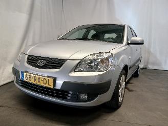 krockskadad bil auto Kia Rio Rio II (DE) Hatchback 1.5 CRDi VGT 16V (D4FA) [81kW]  (03-2005/12-2011=
) 2005/1