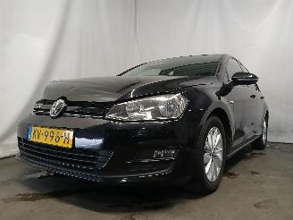 skadebil auto Volkswagen Golf Golf VII (AUA) Hatchback 1.0 TSI 12V BlueMotion (CHZD) [85kW]  (05-201=
5/08-2020) 2017/1