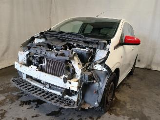 Unfallwagen Peugeot 108 108 Hatchback 1.0 12V (1KRFE(CFB)) [51kW]  (05-2014/...) 2015/4
