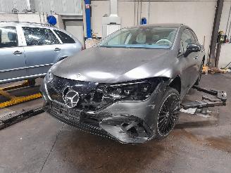  Mercedes EQE EQE (V295) Sedan 350 89/90 kWh (EM780.600) [215kW]  (07-2022/...) 2022