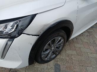 Peugeot 208 208 II (UB/UH/UP) Hatchback 5-drs e-208 50 kWh (ZKX) [100kW]  (06-2019=
/...) picture 22
