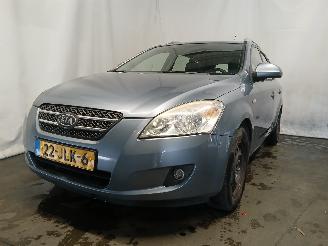 Coche accidentado Kia Cee d Cee'd Sporty Wagon (EDF) Combi 1.4 16V (G4FA) [80kW]  (09-2007/12-2012=
) 2009/7