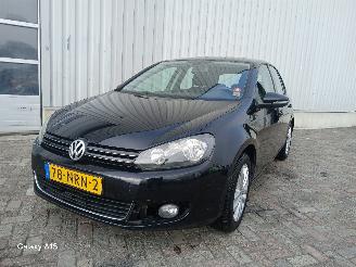 damaged passenger cars Volkswagen Golf Golf VI (5K1) Hatchback 1.4 TSI 160 16V (CAVD) [118kW]  (10-2008/11-20=
12) 2010/11