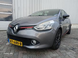damaged passenger cars Renault Clio Clio IV (5R) Hatchback 5-drs 0.9 Energy TCE 90 12V (H4B-400(H4B-A4)) [=
66kW]  (11-2012/08-2021) 2012/11