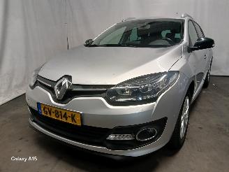 Voiture accidenté Renault Mégane Megane III Grandtour (KZ) Combi 5-drs 1.5 dCi 110 (K9K-636(K9K-A6)) [8=
1kW]  (02-2009/04-2016) 2015/1