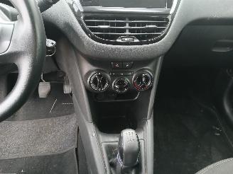 Peugeot 208 208 I (CA/CC/CK/CL) Hatchback 1.2 Vti 12V PureTech 82 (EB2F(HMZ)) [60k=
W]  (03-2012/12-2019) picture 19