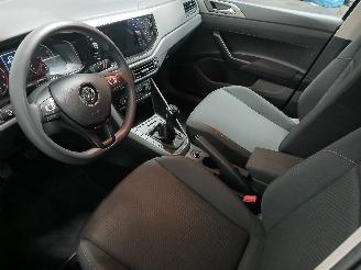 Volkswagen Polo Polo VI (AW1) Hatchback 5-drs 1.0 TSI 12V (CHZL) [70kW]  (06-2017/...)= picture 12