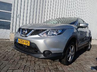 Voiture accidenté Nissan Qashqai Qashqai (J11) SUV 1.2 DIG-T 16V (HRA2DDT) [85kW]  (11-2013/...) 2014/4