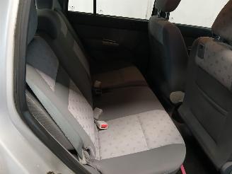 Hyundai Getz Getz Hatchback 1.3i 12V (G4EA) [60kW]  (09-2002/03-2004) picture 9