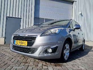 uszkodzony samochody osobowe Peugeot 5008 5008 I (0A/0E) MPV 1.6 HDiF 16V (DV6C(9HD)) [84kW]  (03-2013/03-2017) 2015/3