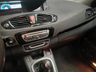 Renault Scenic Scénic III (JZ) MPV 1.4 16V TCe 130 (H4J-700(H4J-A7)) [96kW]  (02-20=
09/09-2016) picture 16