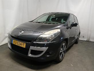 Vrakbiler auto Renault Scenic Scénic III (JZ) MPV 1.4 16V TCe 130 (H4J-700(H4J-A7)) [96kW]  (02-20=
09/09-2016) 2011/9