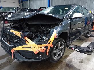 Vrakbiler auto Volvo V-40 V40 (MV) Hatchback 5-drs 2.0 D4 16V (D4204T14) [140kW]  (05-2014/08-20=
19) 2014/1