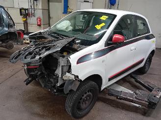Vrakbiler auto Renault Twingo Twingo III (AH) Hatchback 5-drs 1.0 SCe 70 12V (H4D-400(H4D-A4)) [52kW=
]  (09-2014/...) 2015/0