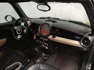 Mini Mini Mini (R56) Hatchback 1.6 16V Cooper S (N14-B16A) [128kW]  (10-2006/02-=
2010) picture 9