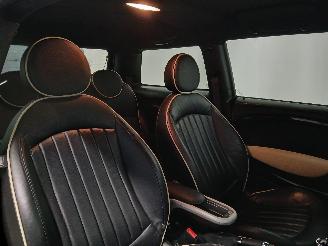 Mini Mini Mini (R56) Hatchback 1.6 16V Cooper S (N14-B16A) [128kW]  (10-2006/02-=
2010) picture 8