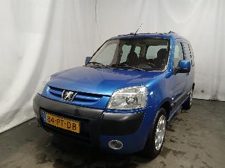 uszkodzony samochody osobowe Peugeot Partner Partner Combispace MPV 1.6 16V (TU5JP4(NFU)) [80kW]  (07-2001/03-2008)= 2004/11