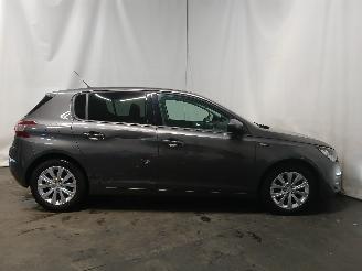 Peugeot 308 308 (L3/L8/LB/LH/LP) Hatchback 5-drs 1.2 12V e-THP PureTech 110 (EB2DT=
(HNZ)) [81kW]  (11-2013/06-2021) picture 7