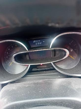 Renault Clio Clio IV (5R) Hatchback 5-drs 0.9 Energy TCE 90 12V (H4B-408(H4B-B4)) [=
66kW]  (11-2012/08-2021) picture 2