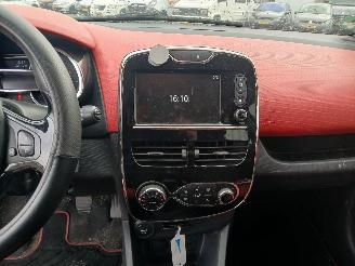 Renault Clio Clio IV (5R) Hatchback 5-drs 0.9 Energy TCE 90 12V (H4B-408(H4B-B4)) [=
66kW]  (11-2012/08-2021) picture 16