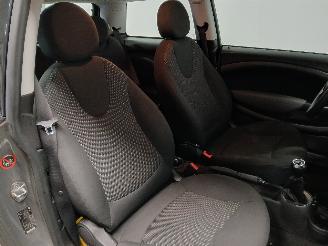 Mini Mini Mini (R56) Hatchback 1.4 16V One (N12-B14A) [55kW]  (03-2009/03-2010) picture 9