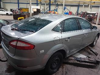 Ford Mondeo Mondeo IV Hatchback 2.0 16V (A0BC(Euro 5)) [107kW]  (03-2007/01-2015) picture 3