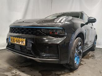 Voiture accidenté Lynk & Co 01 01 SUV 1.5 (JLH3-G15TB) [145kW]  (11-2018/...) 2022/1