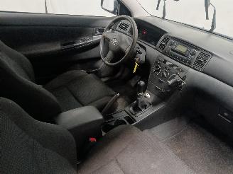 Toyota Corolla Corolla (E12) Hatchback 1.6 16V VVT-i (3ZZFE) [81kW]  (01-2002/12-2006=
) picture 9