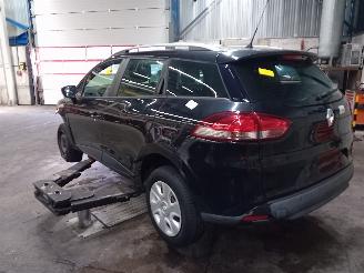 Renault Clio Clio IV Estate/Grandtour (7R) Combi 5-drs 1.5 Energy dCi 90 FAP (K9K-6=
08(K9K-B6)) [66kW]  (11-2012/08-2021) picture 4