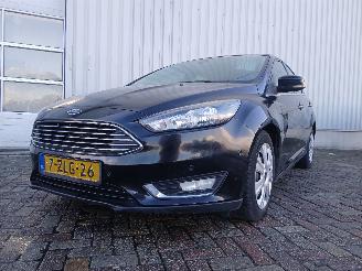 Coche accidentado Ford Focus Focus 3 Hatchback 1.0 Ti-VCT EcoBoost 12V 125 (M1DA(Euro 5)) [92kW]  (=
02-2012/05-2018) 2015/1