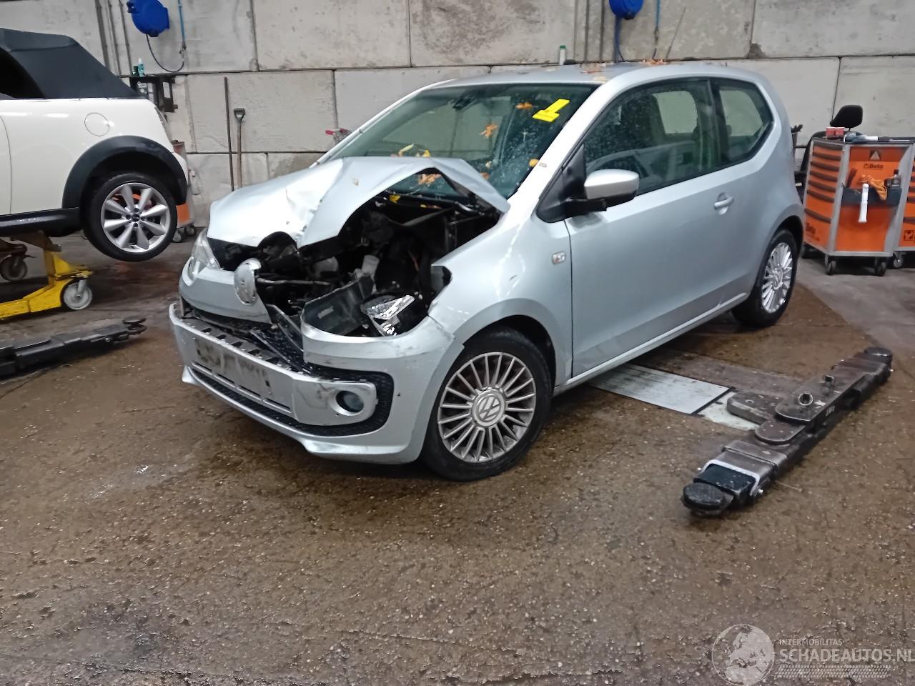 Volkswagen Up! Up! (121) Hatchback 1.0 12V 60 (CHYA) [44kW]  (08-2011/08-2020)