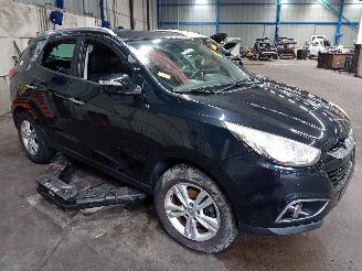 Hyundai Ix35 iX35 (LM) SUV 1.6 GDI 16V (G4FD(Euro 4)) [99kW]  (11-2010/09-2015) picture 2