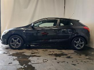 Kia Cee d Cee'd Sporty Wagon (EDF) Combi 1.4 16V (G4FA) [80kW]  (09-2007/12-2012=
) picture 4