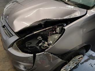 Hyundai I-20 i20 Hatchback 1.2i 16V (G4LA) [57kW]  (09-2008/12-2012) picture 22