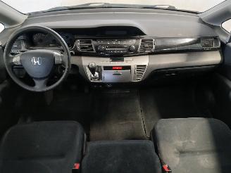 Honda Fr-v FR-V (BE) MPV 1.7 16V (D17A2) [92kW]  (02-2005/12-2006) picture 12