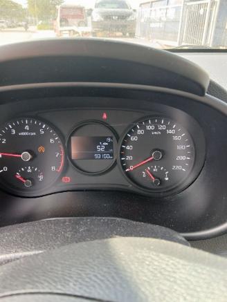 Kia Picanto Picanto (JA) Hatchback 1.0 12V (G3LA) [49kW]  (03-2017/...) picture 2