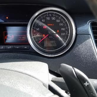 Peugeot 508 508 (8D) Sedan 1.6 HDiF 16V (DV6C(9HD)) [84kW]  (02-2012/12-2018) picture 2