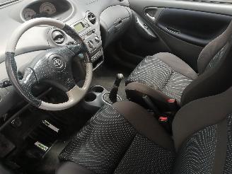 Toyota Yaris Yaris (P1) Hatchback 1.5 T Sport 16V VVT-i (1NZFE) [78kW]  (04-2001/09=
-2005) picture 12