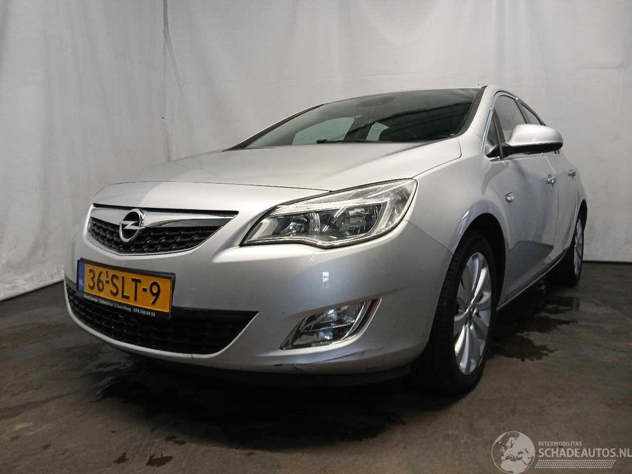 Opel Astra Astra J (PC6/PD6/PE6/PF6) Hatchback 5-drs 1.4 16V ecoFLEX (A14XER(Euro=
 5)) [74kW]  (12-2009/10-2015)