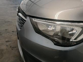 Opel Crossland Crossland (X) SUV 1.2 Turbo 12V (B12XHL(EB2DT)) [81kW]  (03-2017/...) picture 23