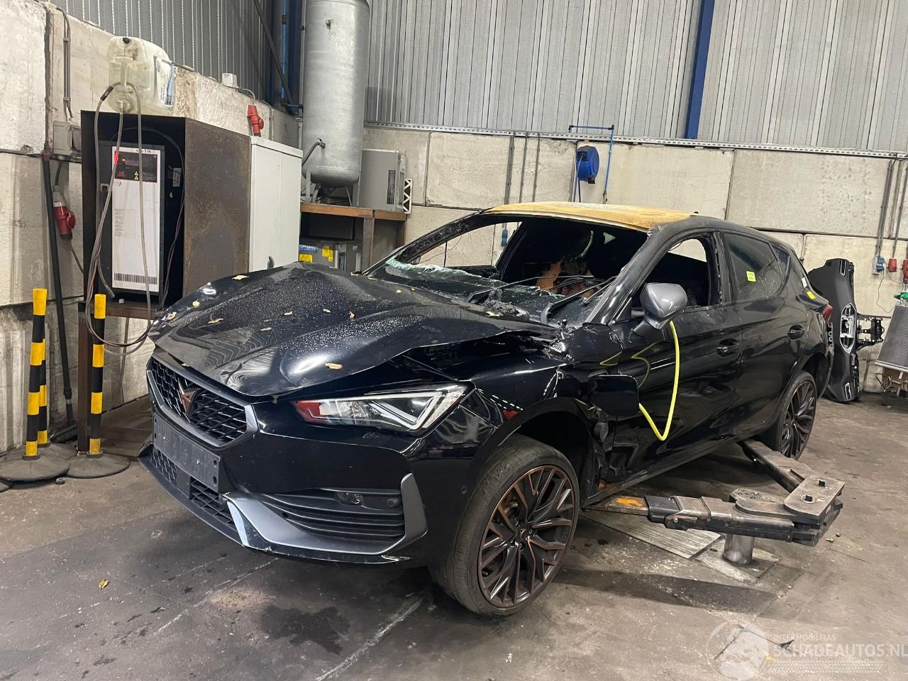 Cupra Leon Leon (KLCB) Hatchback 1.4 e-Hybrid 245, VZ 16V (DGEA) [180kW]  (09-202=
0/...)