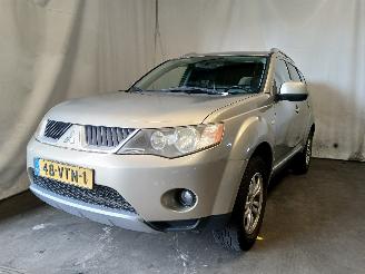 skadebil auto Mitsubishi Outlander Outlander (CW) SUV 2.4 16V Mivec 4x2 (4B12) [125kW]  (11-2006/11-2012)= 2008/7